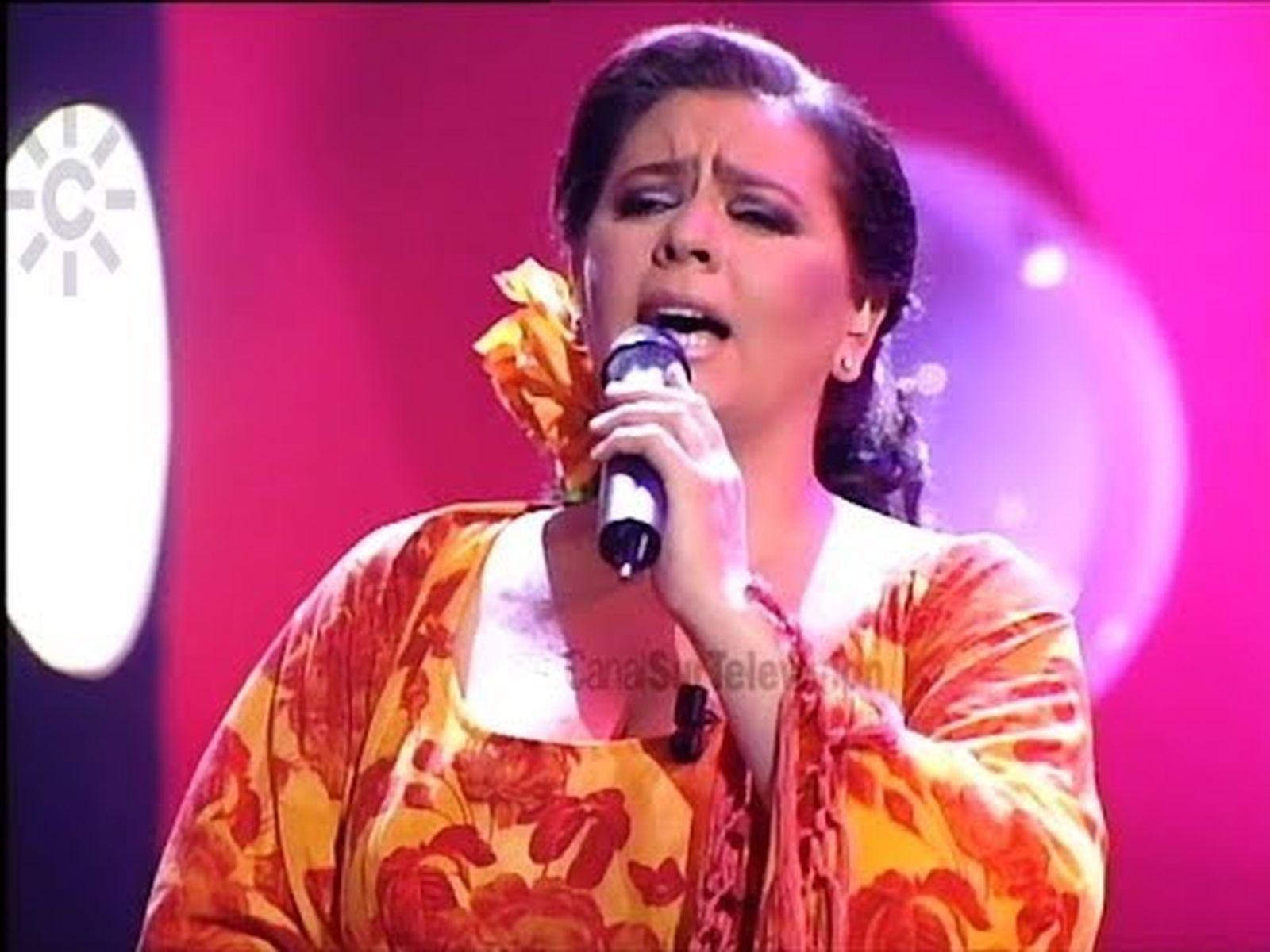 María del Monte es Medalla de Andalucía de las Artes 2025 | Canta las Sevillanas de Triana