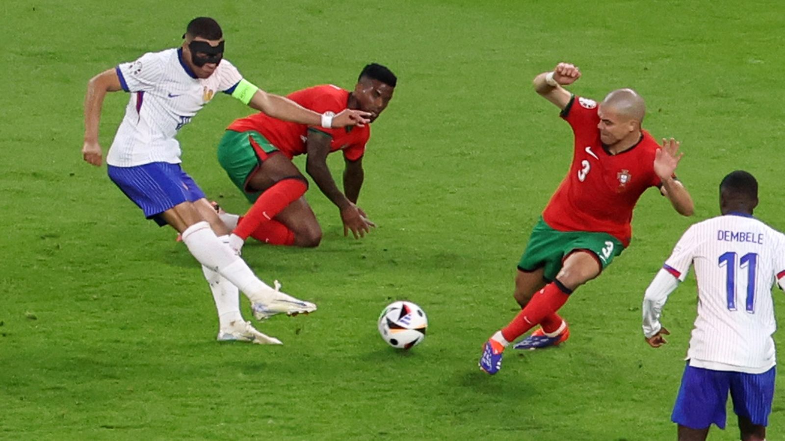 Mbapeé en el Francia Portugal