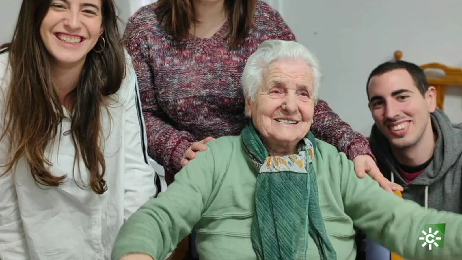 FOTO ANA FAMILIA