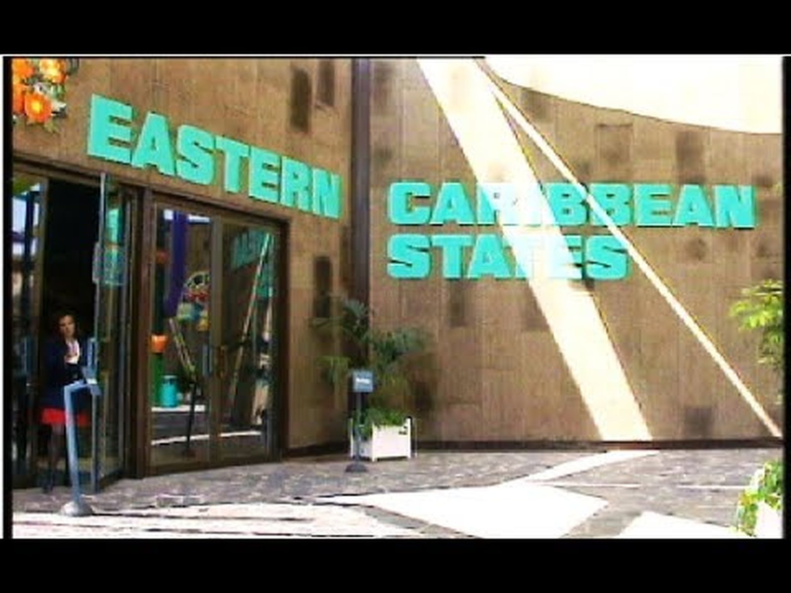 Expo 92: Pabellón de OECS (Organización de Estados del Caribe Oriental)