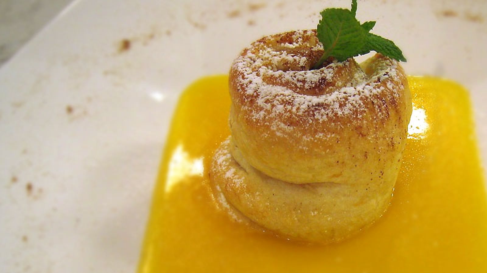 800x450 Cómetelo (rulo de dulce de plátano y naranja)