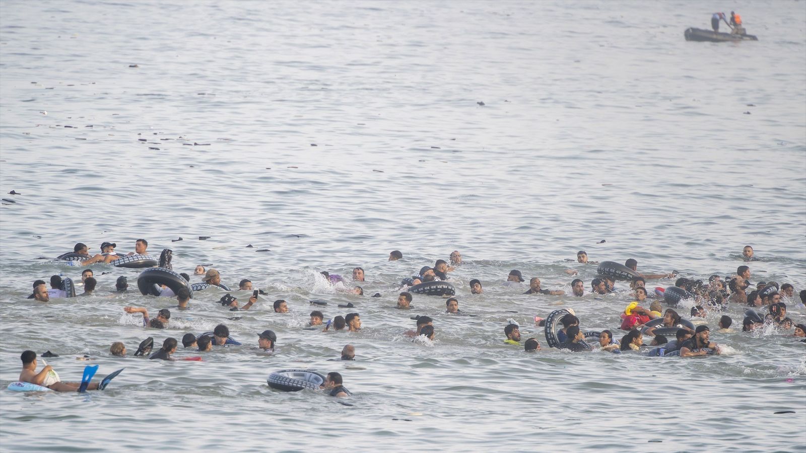 Laila: 'Mi hijo se tiró al mar para llegar a Ceuta como si fuera una aventura'