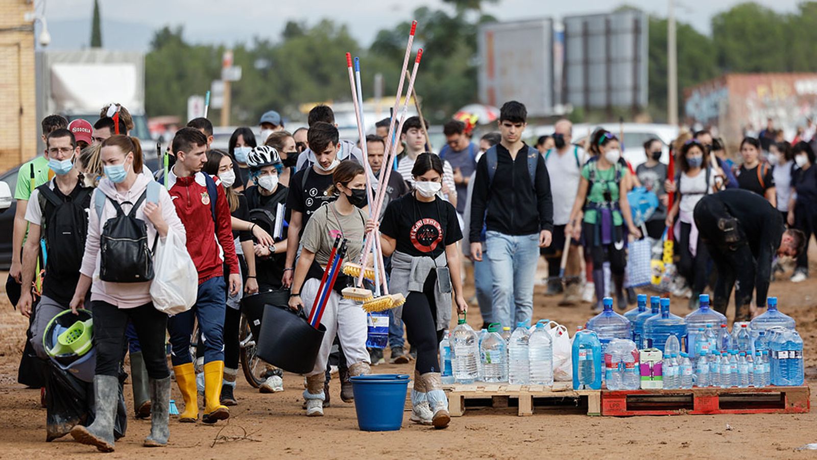 Grupo de voluntarios en Valencia