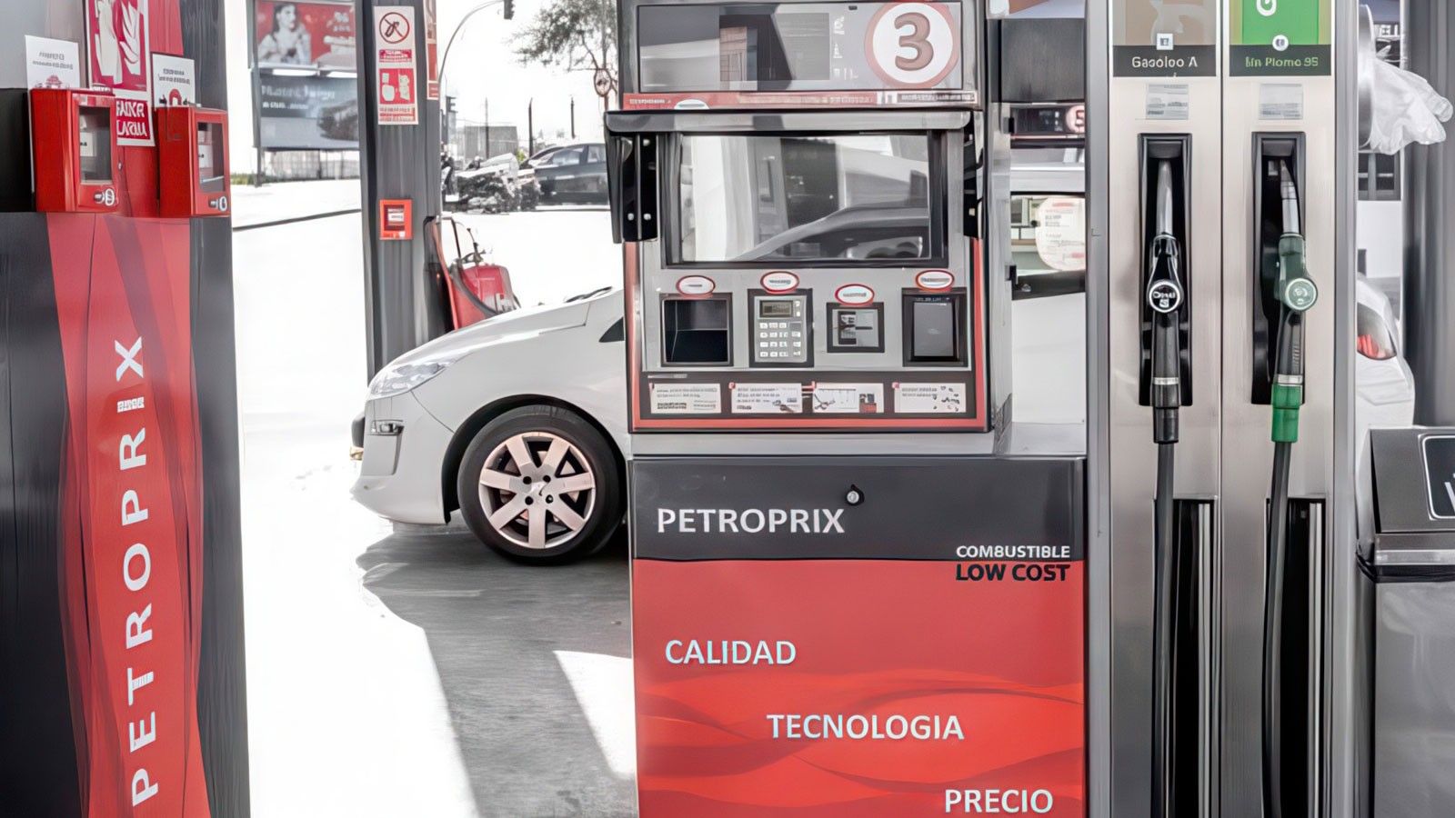 Las gasolineras defienden el mantenimiento del IVA reducido más allá de junio