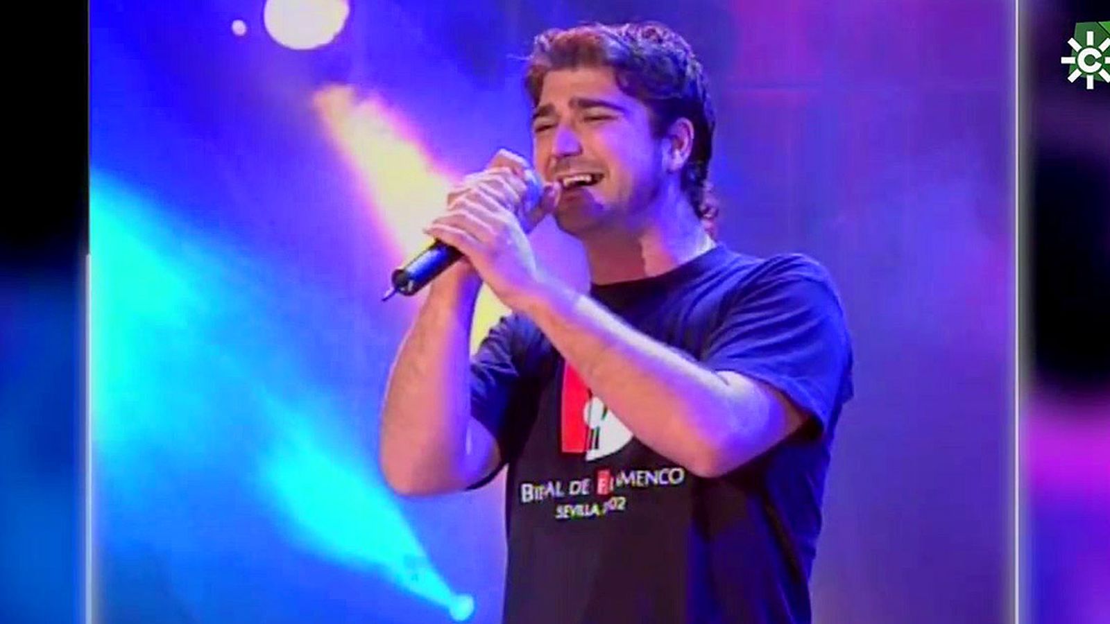 Antonio Orozco canta su canción más famosa, con 17 años menos