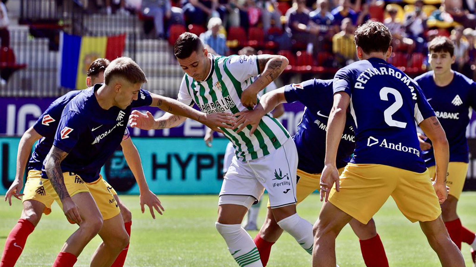 El Córdoba cae por sus errores