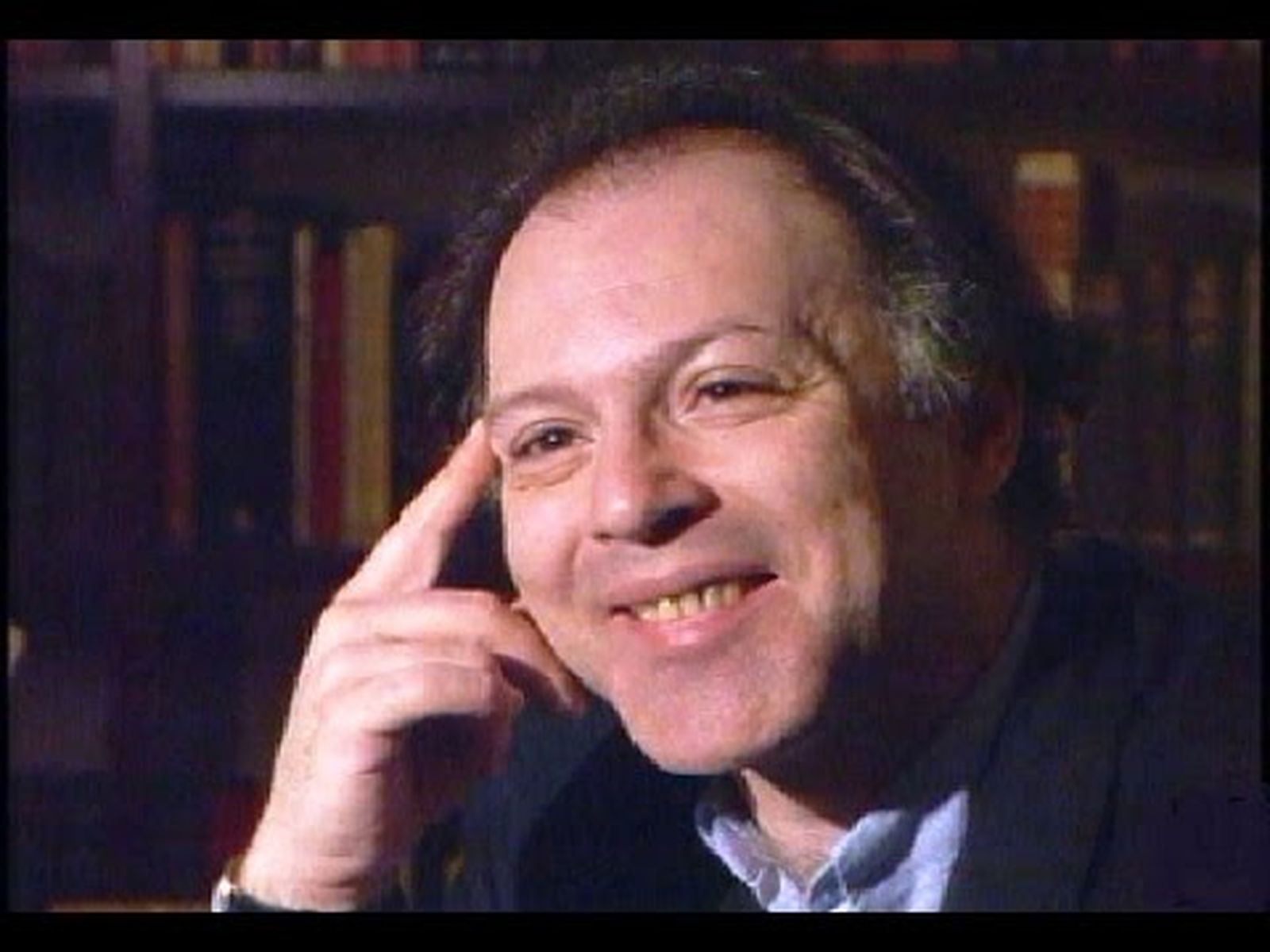 Javier Marías presenta en su biblioteca "Cuando fui mortal"