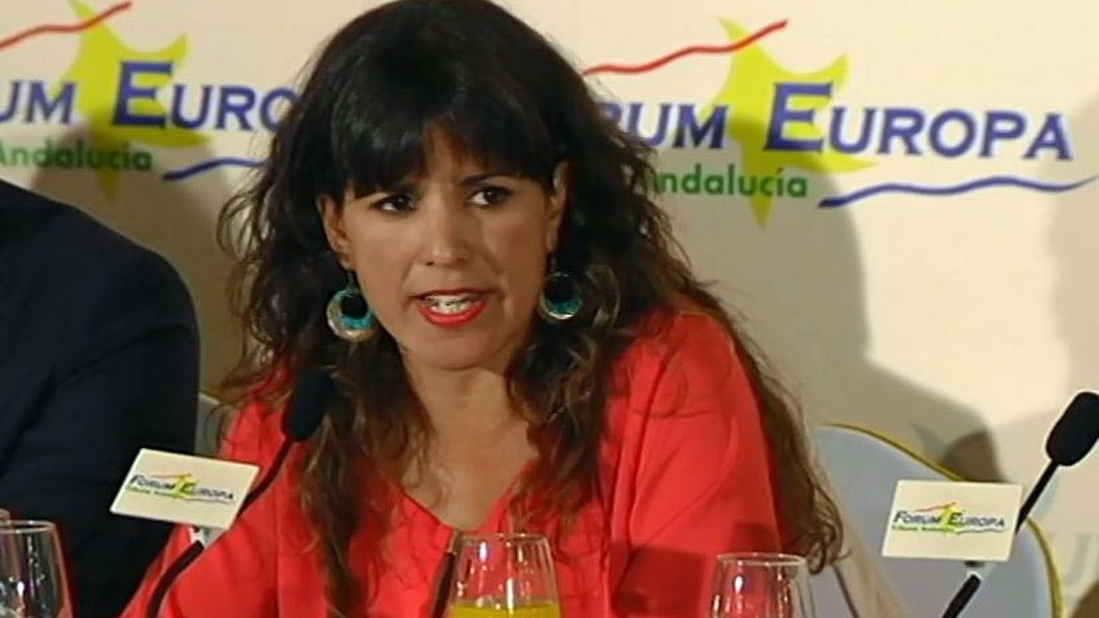 adelante