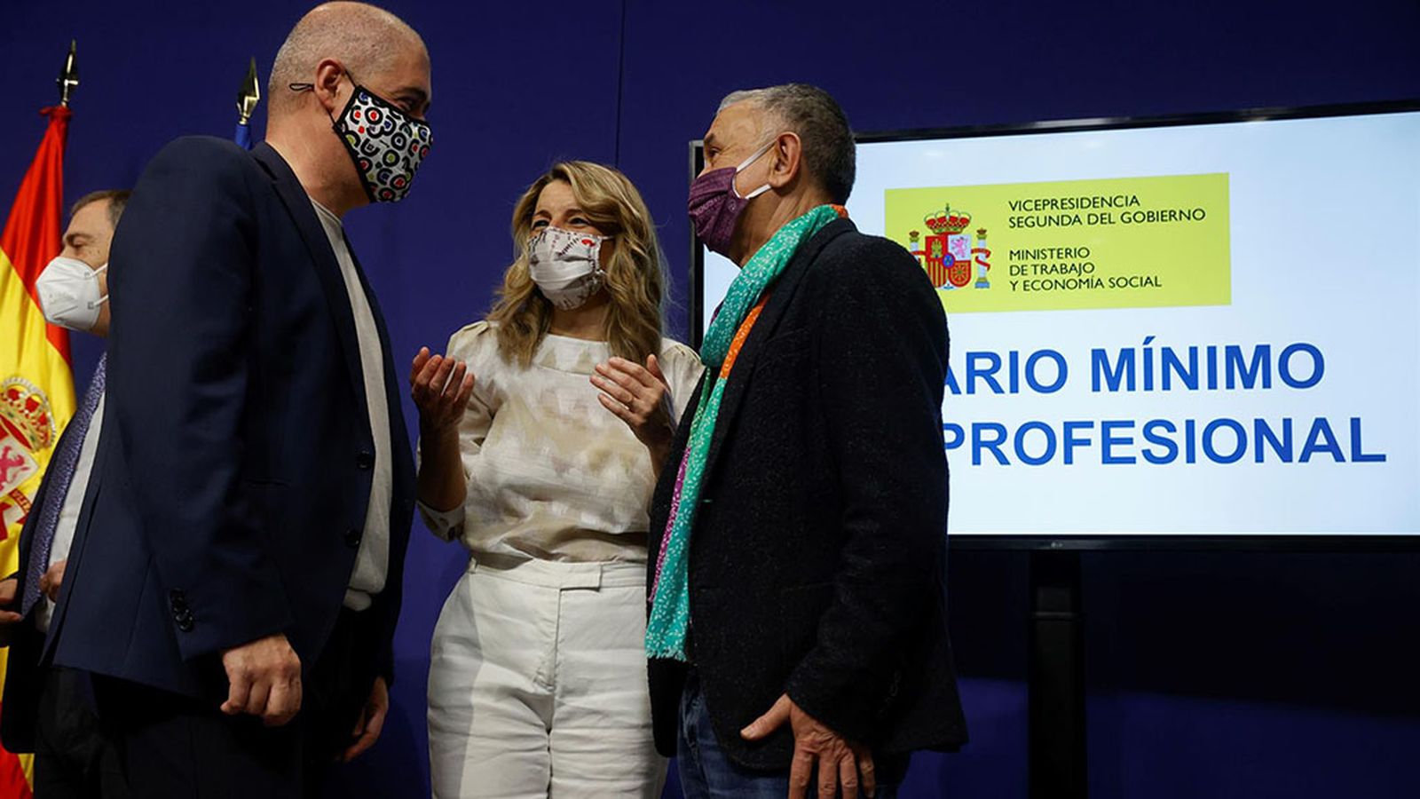 yolanda díaz y sindicatos acuerdan salario mínimo interprofesional