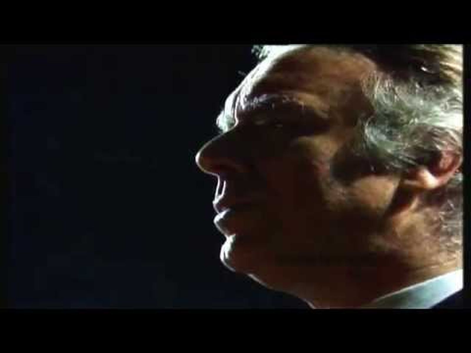El fado de Carlos do Carmo sobre un poema de José Saramago