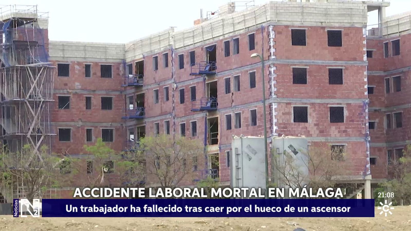 Un trabajador ha fallecido tras caer por el hueco de un ascensor en Málaga