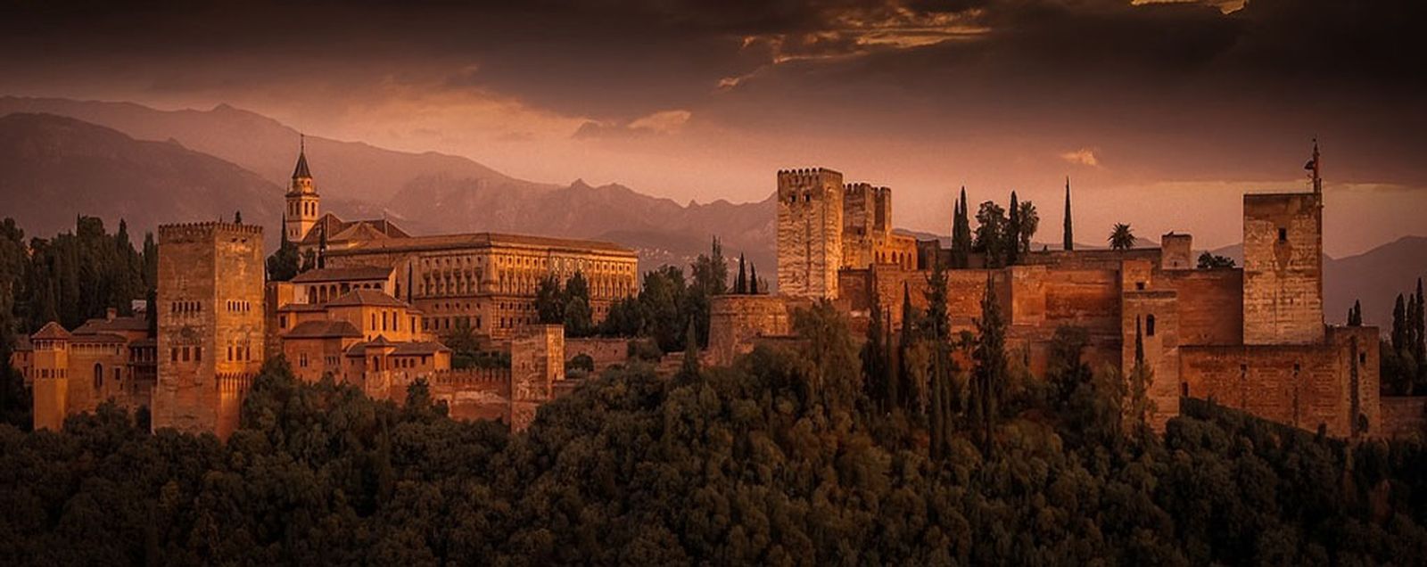 Alhambra 1024 x 407