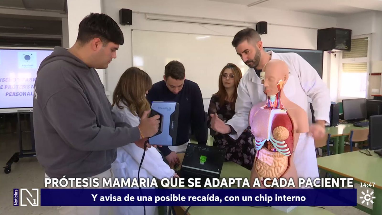 Alumnos y profesores de Martos han diseñado una prótesis mamaria que se adapta a cada paciente