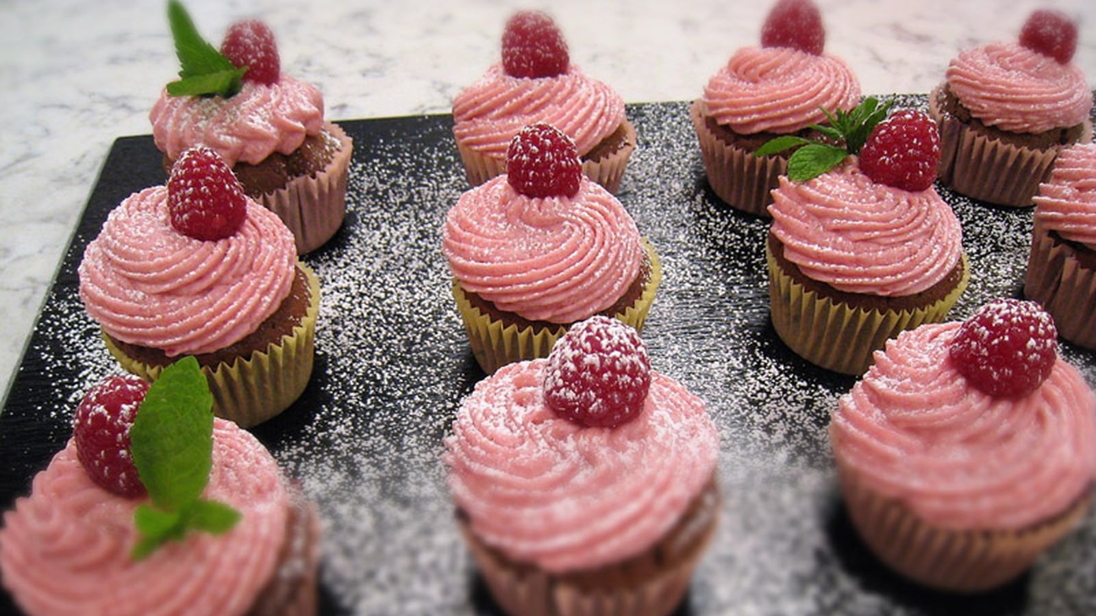 800x450 Cómetelo 30/01/17 (Cupcake de fresa y chcocolate)