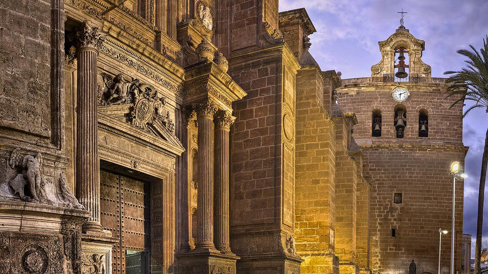 Comunicación Monumento Almería