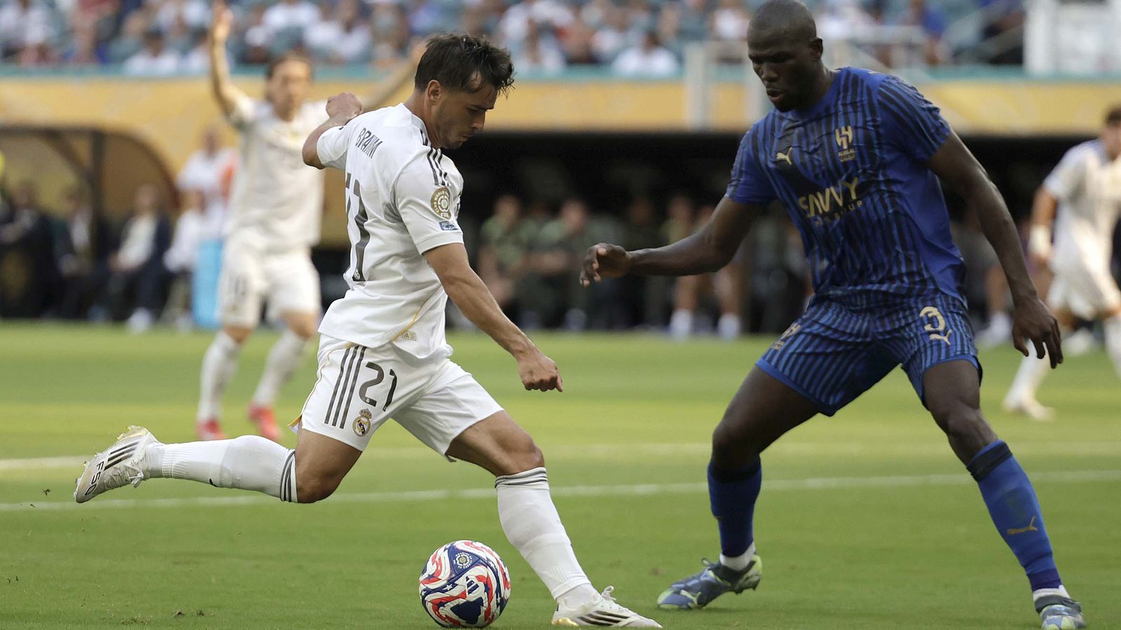 FOTO REAL MADRID AL HILAL