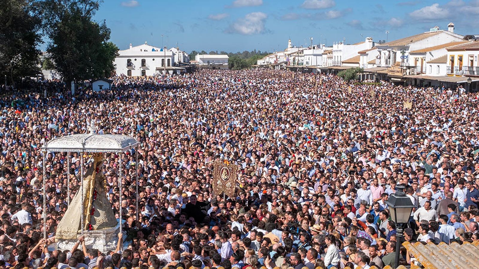 El Rocío 2024 supera el millón de personas