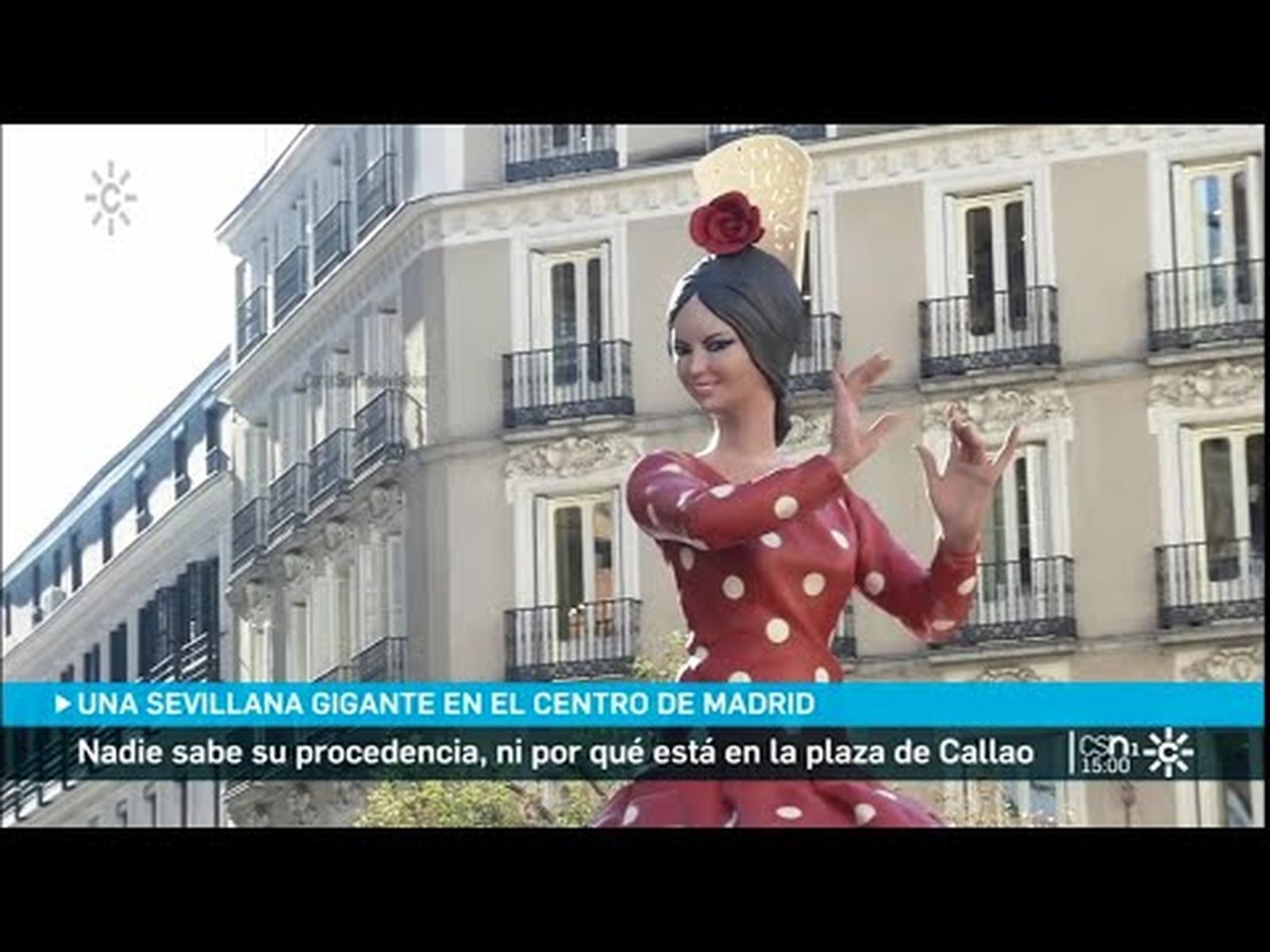 Muñeca flamenca de 8 metros de altura aparece en Madrid