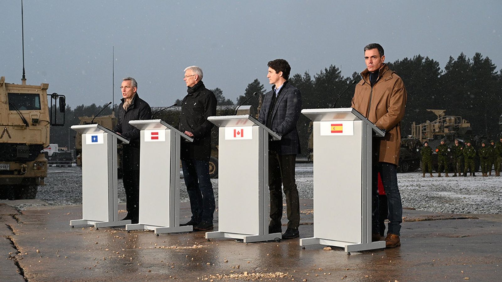 sanchez con sec gral OTAN, Trudeau y Arturs Krisjanis Karins