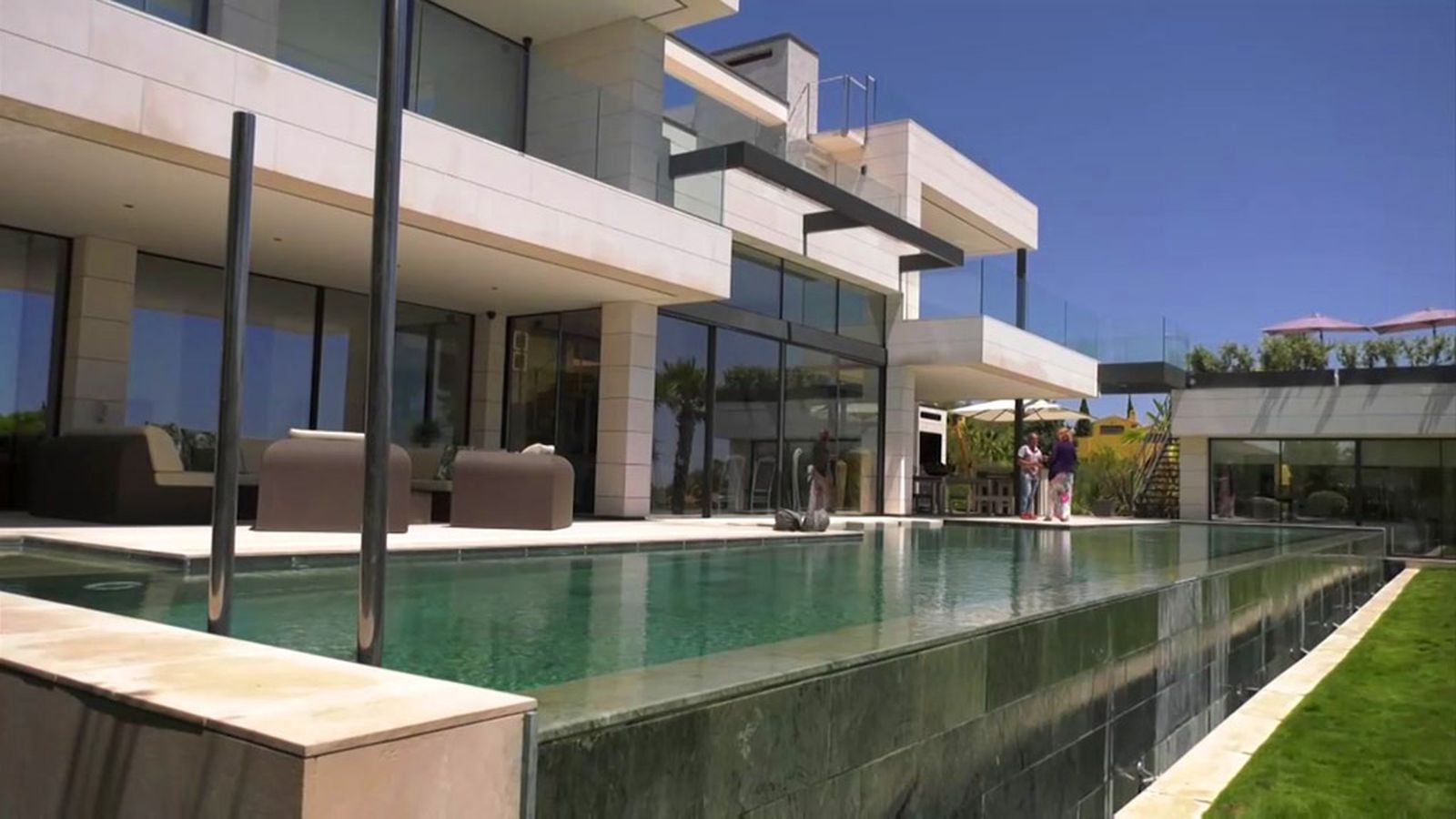 Recorrido por el lujo y el glamour de Marbella a Puerto Banús