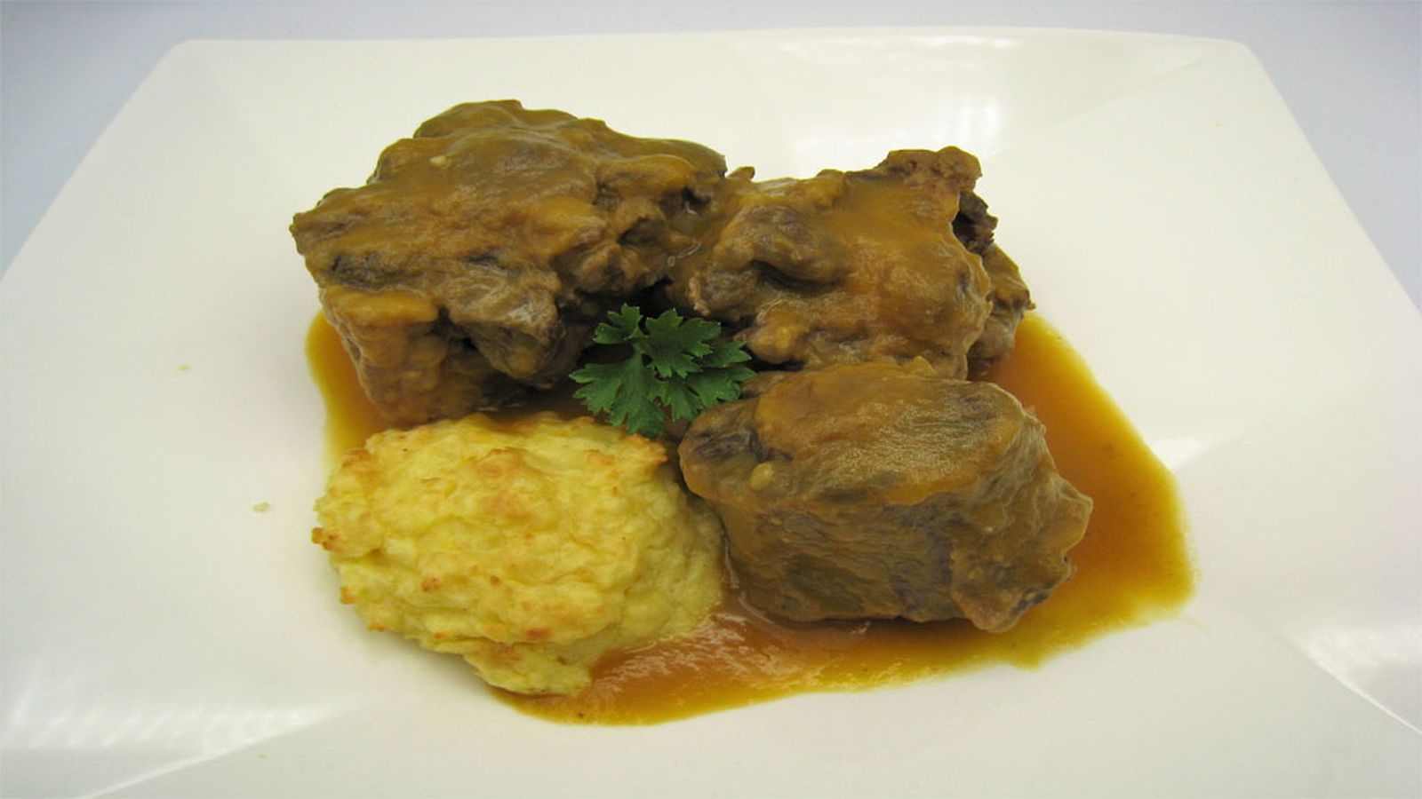 Cómetelo, rabo de toro al amontillado 28/07/20  TAPA 1024x576