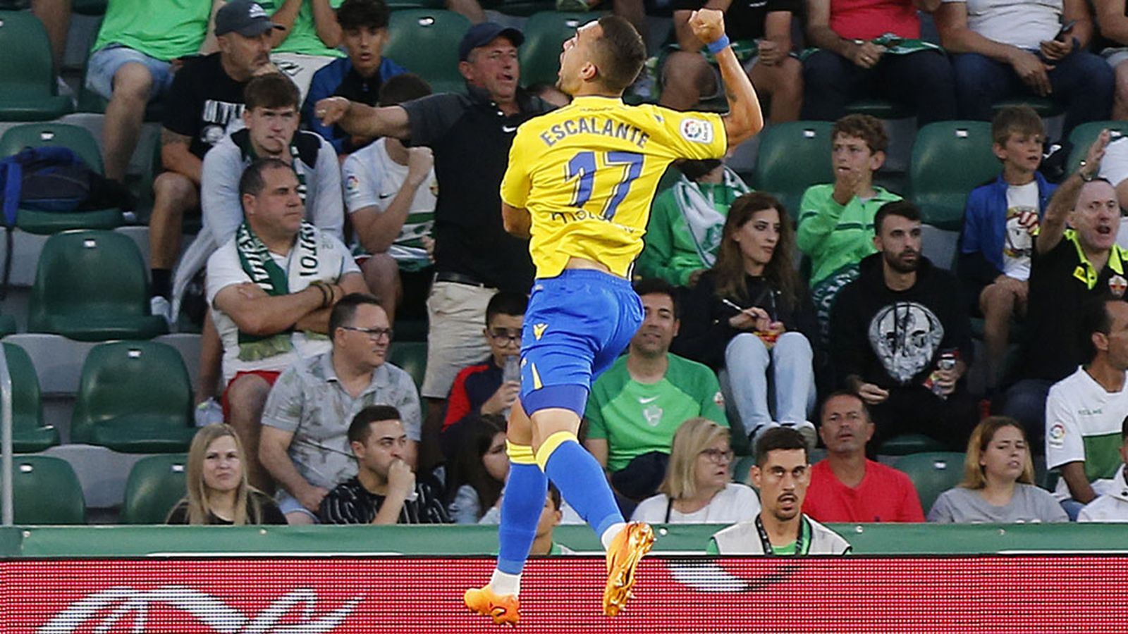Escalante celebra el gol del Cádiz