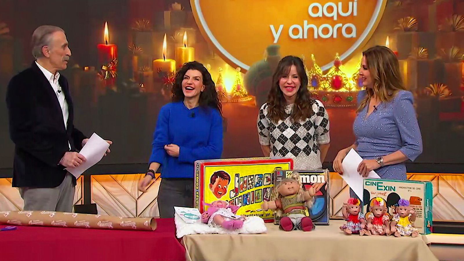 Maru y Carolina ayudan en su juguetería a los Reyes Magos en una noche llena de magia e ilusión