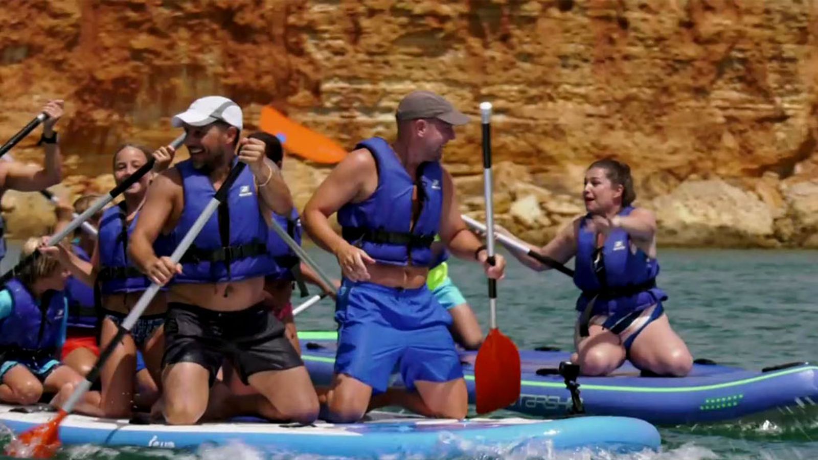 Conil, famoso por su atún y por la Cala del Aceite, ideal para practicar paddle surf gigante