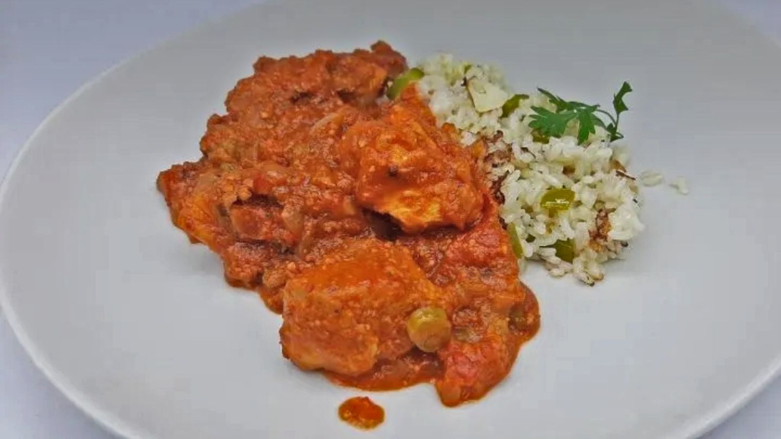 Cómetelo 28/06/22 Pollo al ajo cabañil repetición