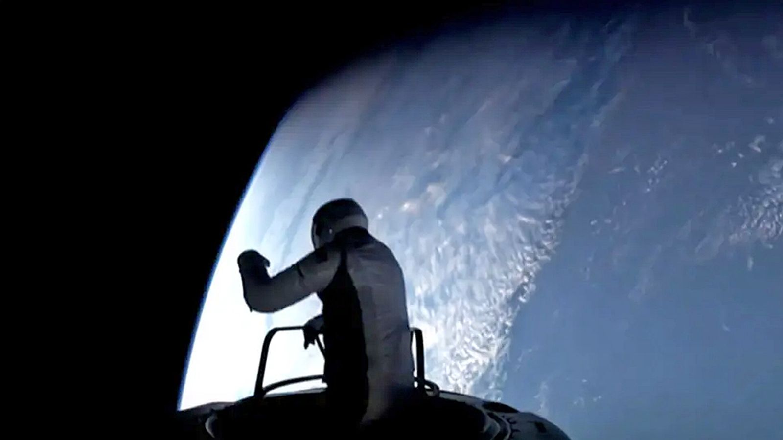 CAMINATA ESPACIAL ENRIQUE