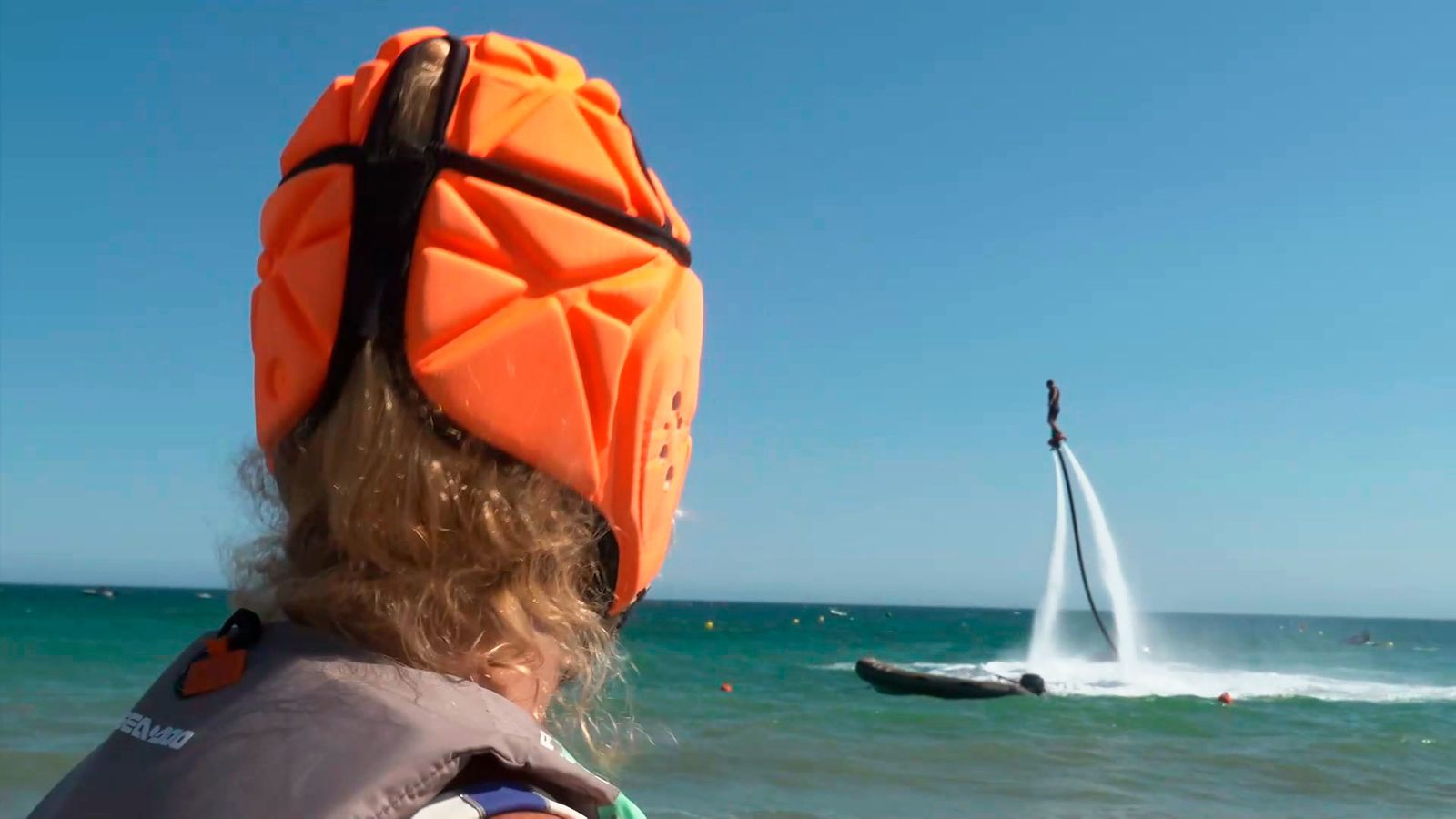Haciendo flyboard en Marbella