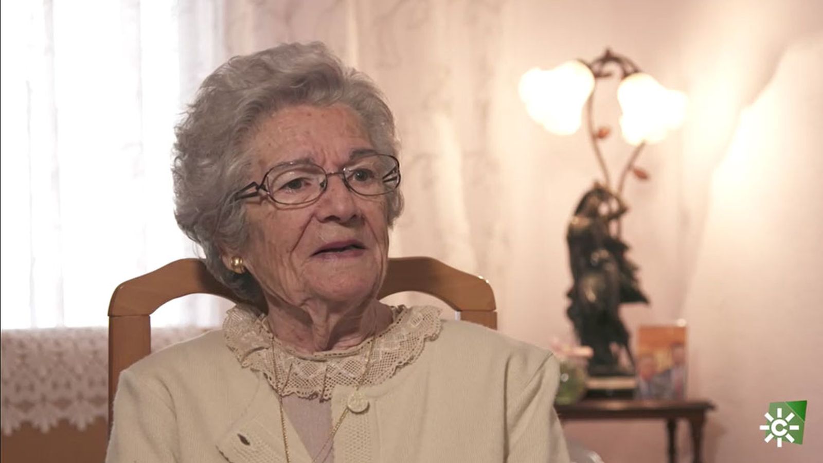 Manolo Sarriá rinde un homenaje a su madre