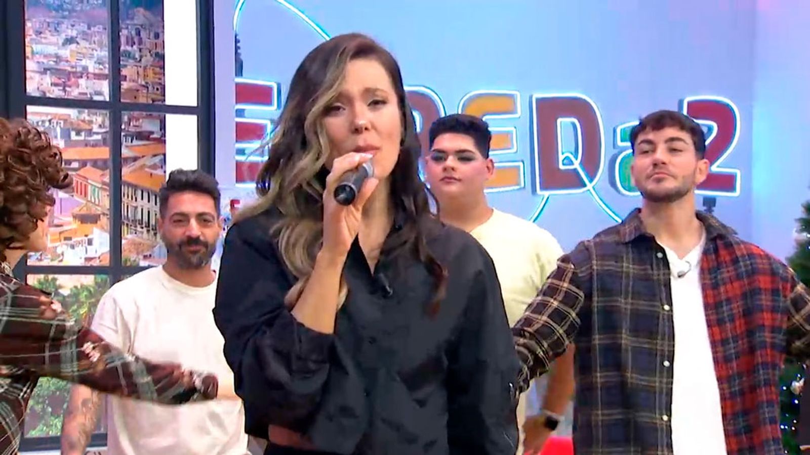 Lorena Gómez nos pone a bailar con su tema 'Me vuelvo a la vida'