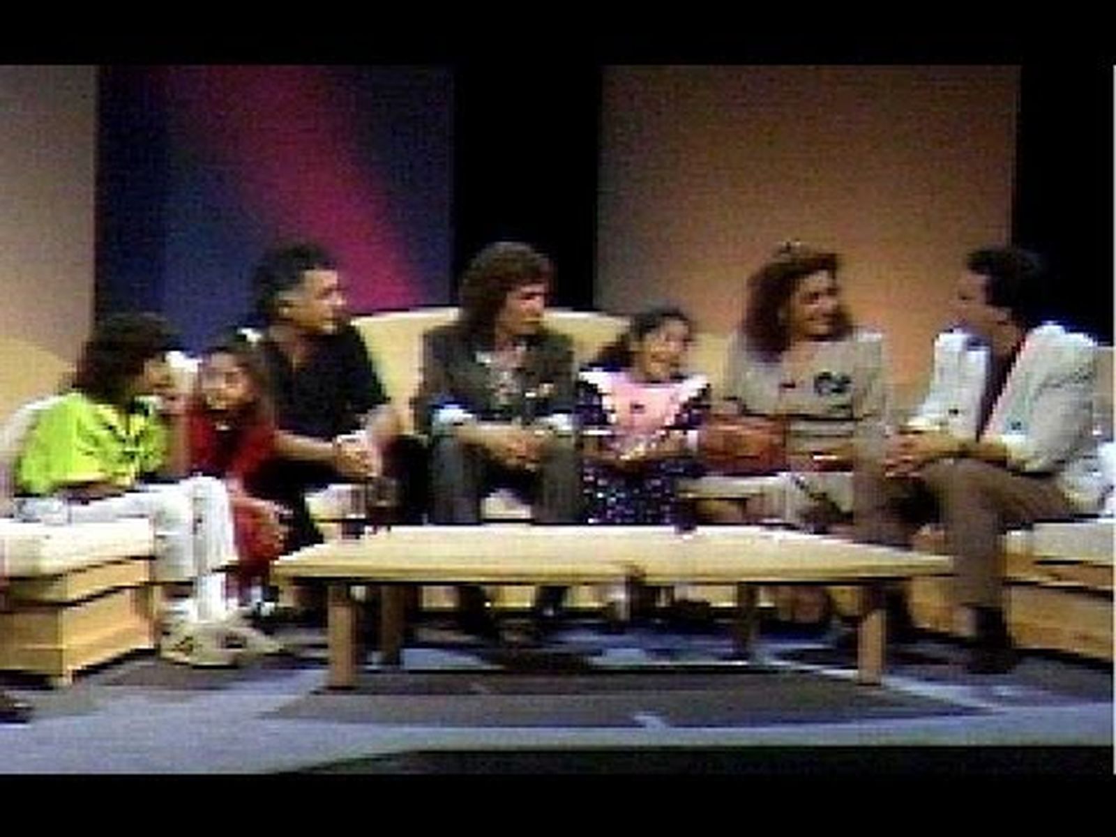 Camarón y su familia en la inauguración de "La Puerta del Cante" (1989)