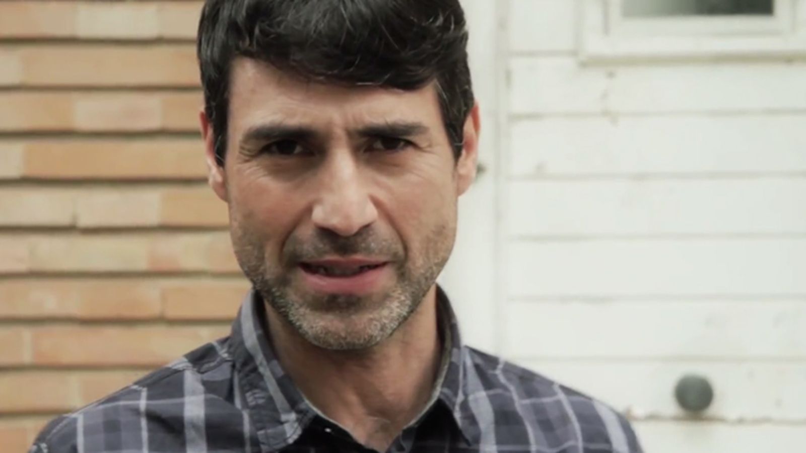 Brigada de Fenómenos | Personajes: Israel Frías (Inspector Villanueva) 640x360