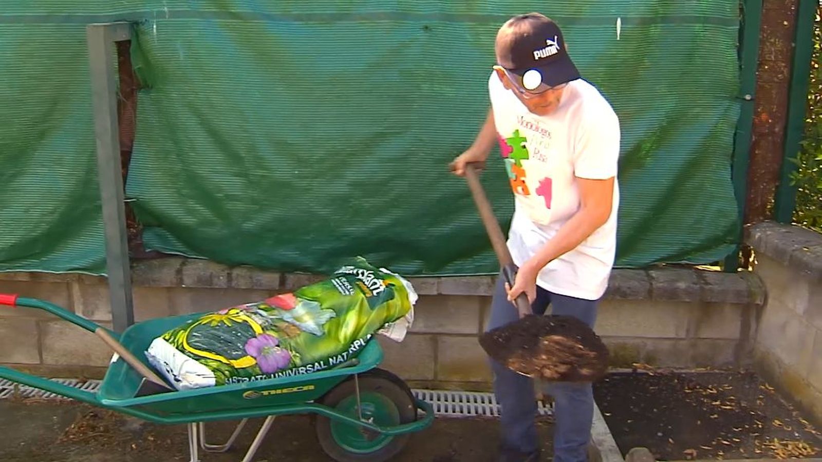 Juntos, más que manos, un taller de integración por medio de la jardinería