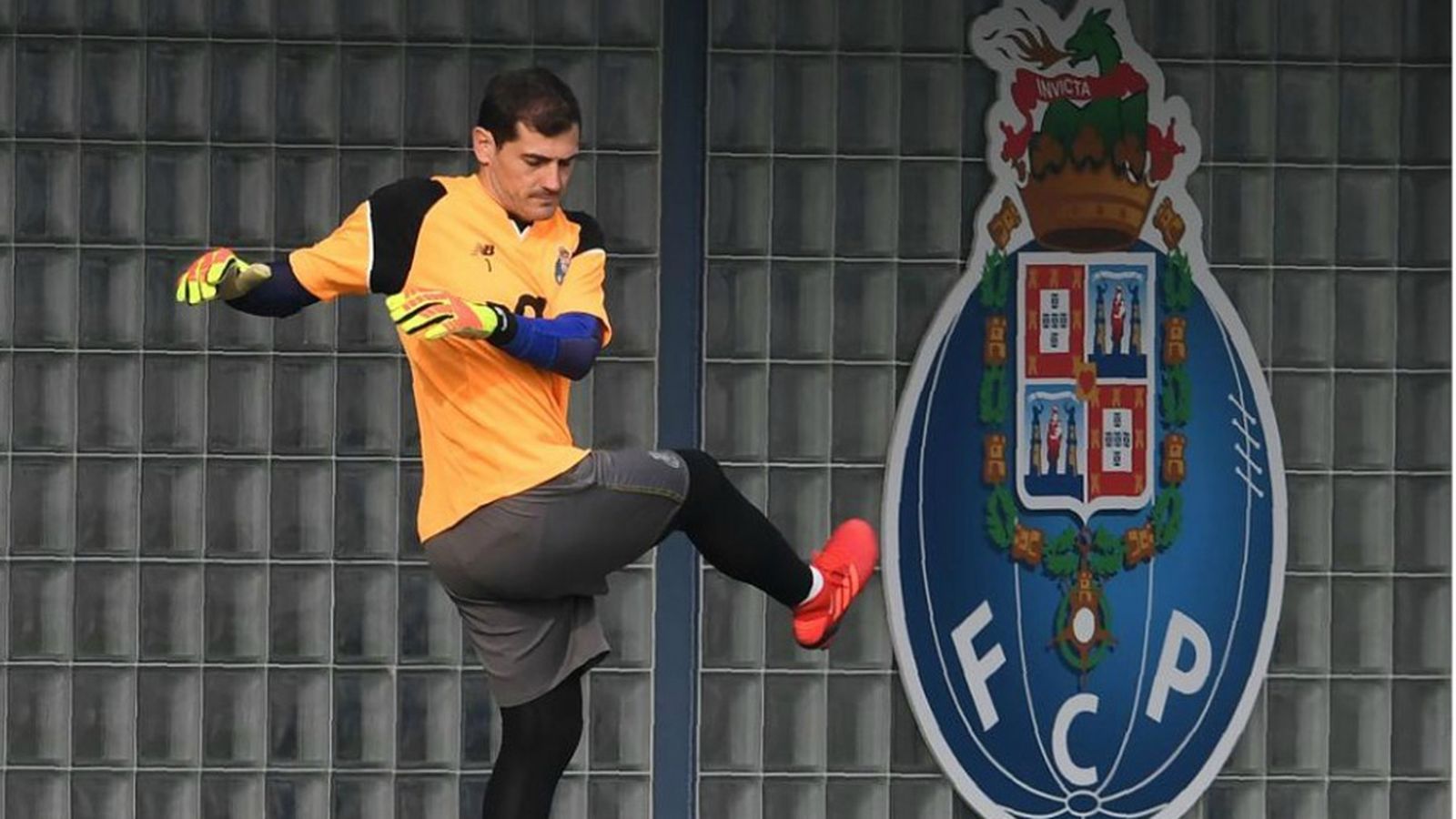 tapa Casillas
