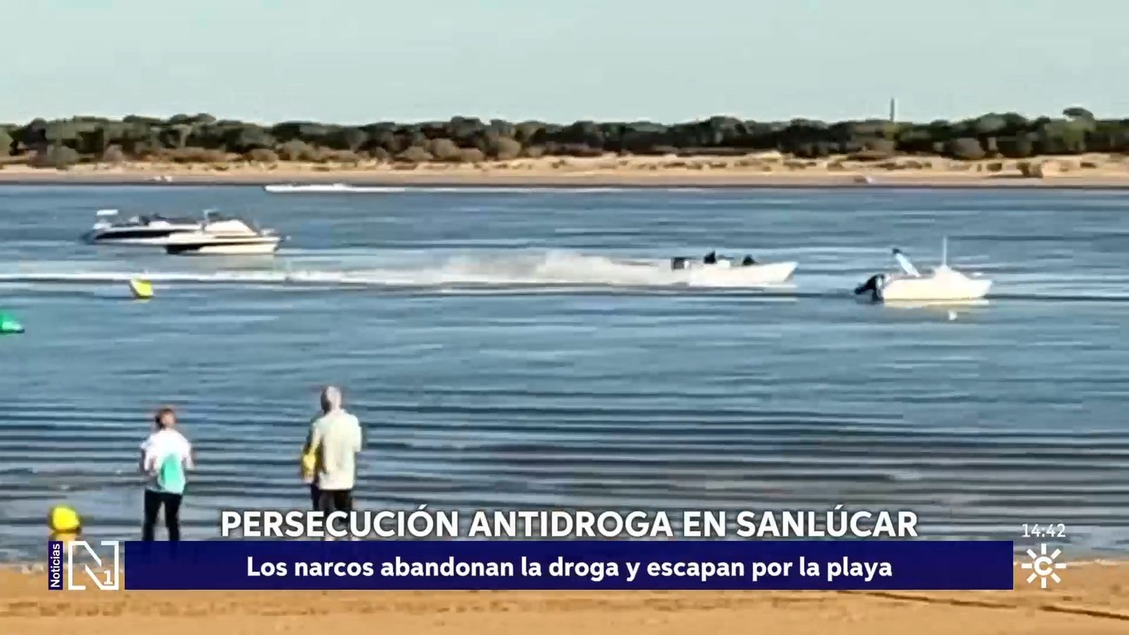 Persecución a una narcolancha en Sanlúcar