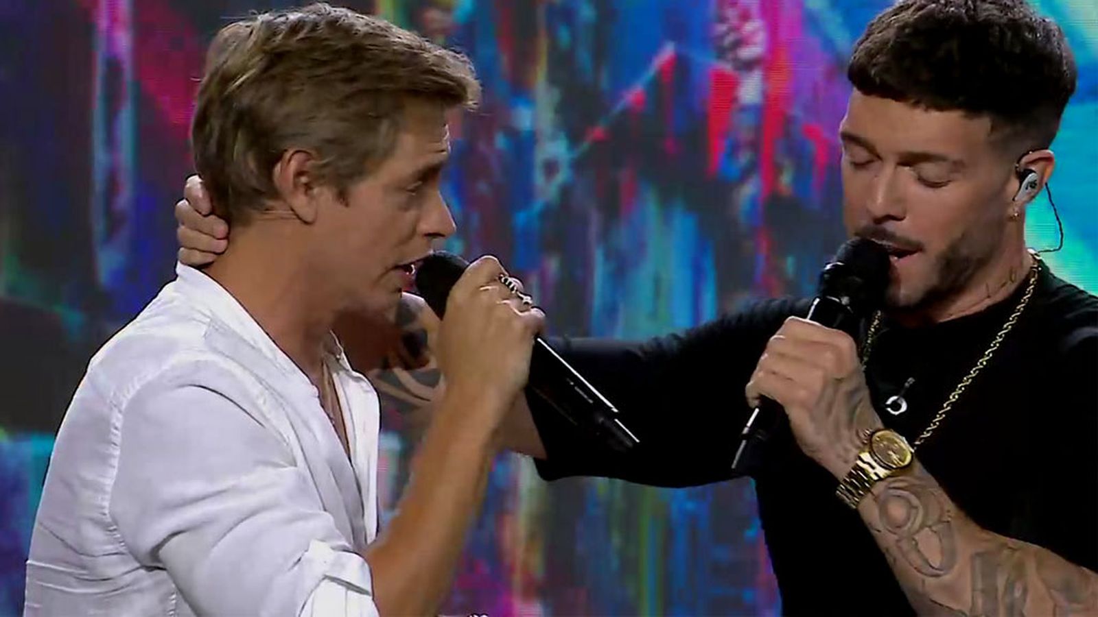 Baute y Rasel recuerdan y cantan juntos el tema 'Me pones tierno'
