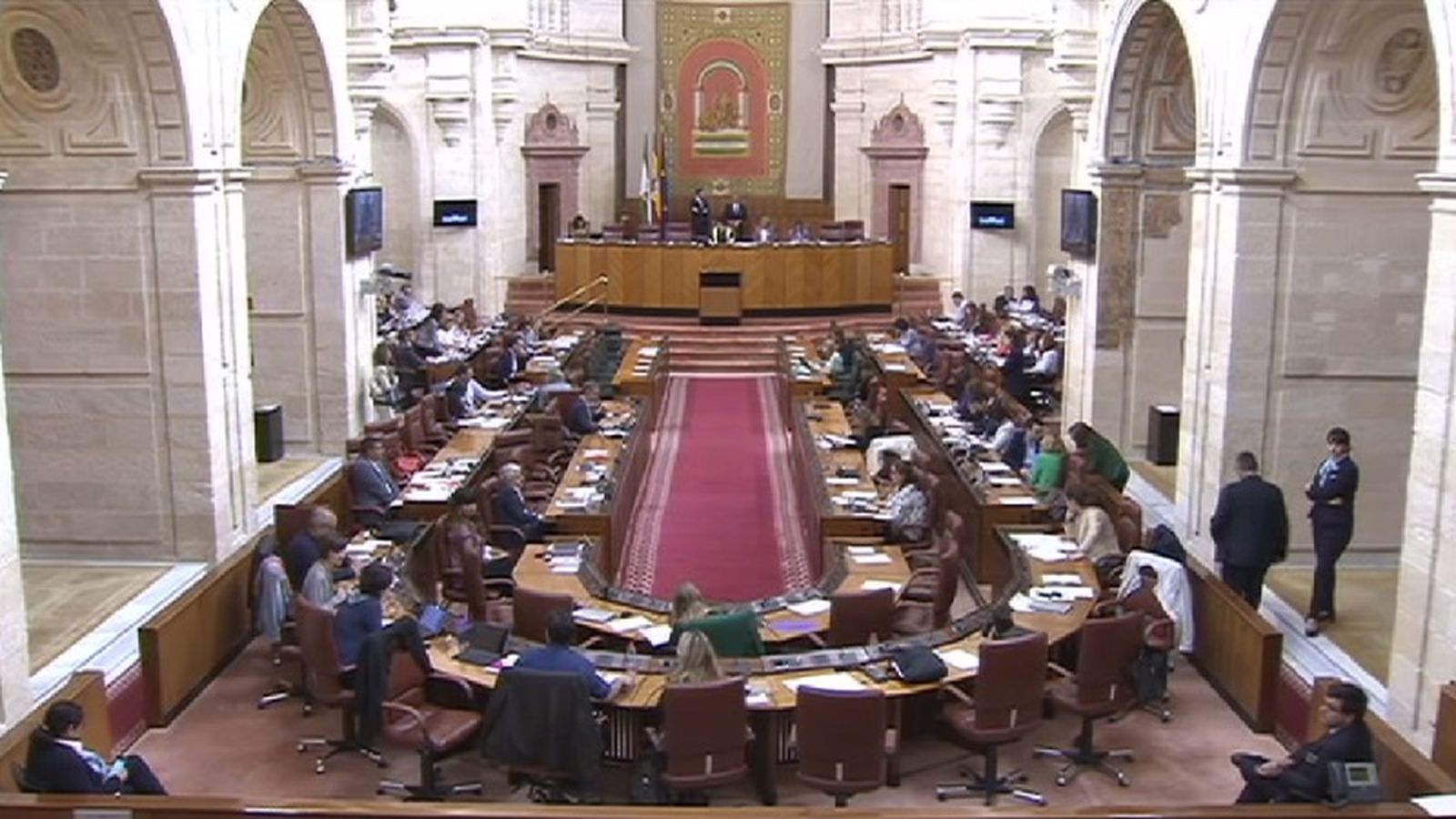 Pleno Parlamento Tapa
