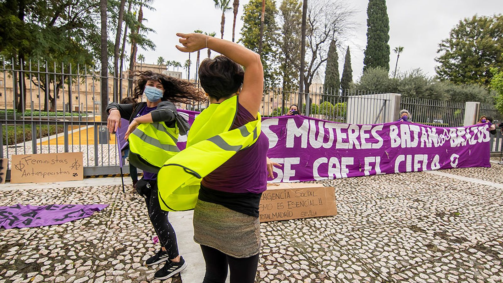 8m parlamento concentración feminista
