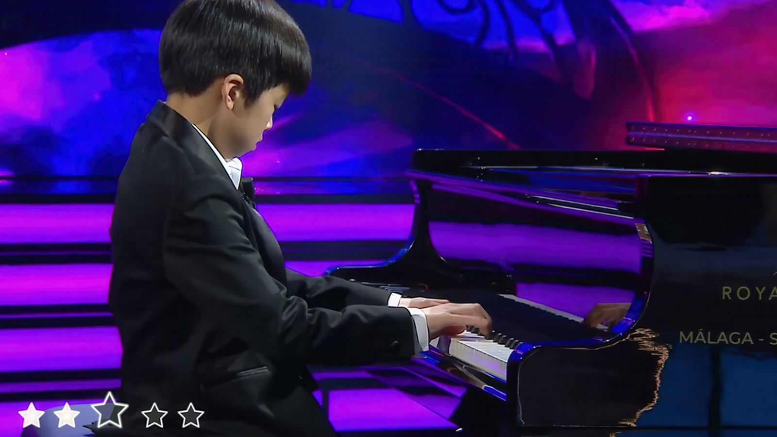Yueteng Zhou, seguridad y delicadeza al piano con once años