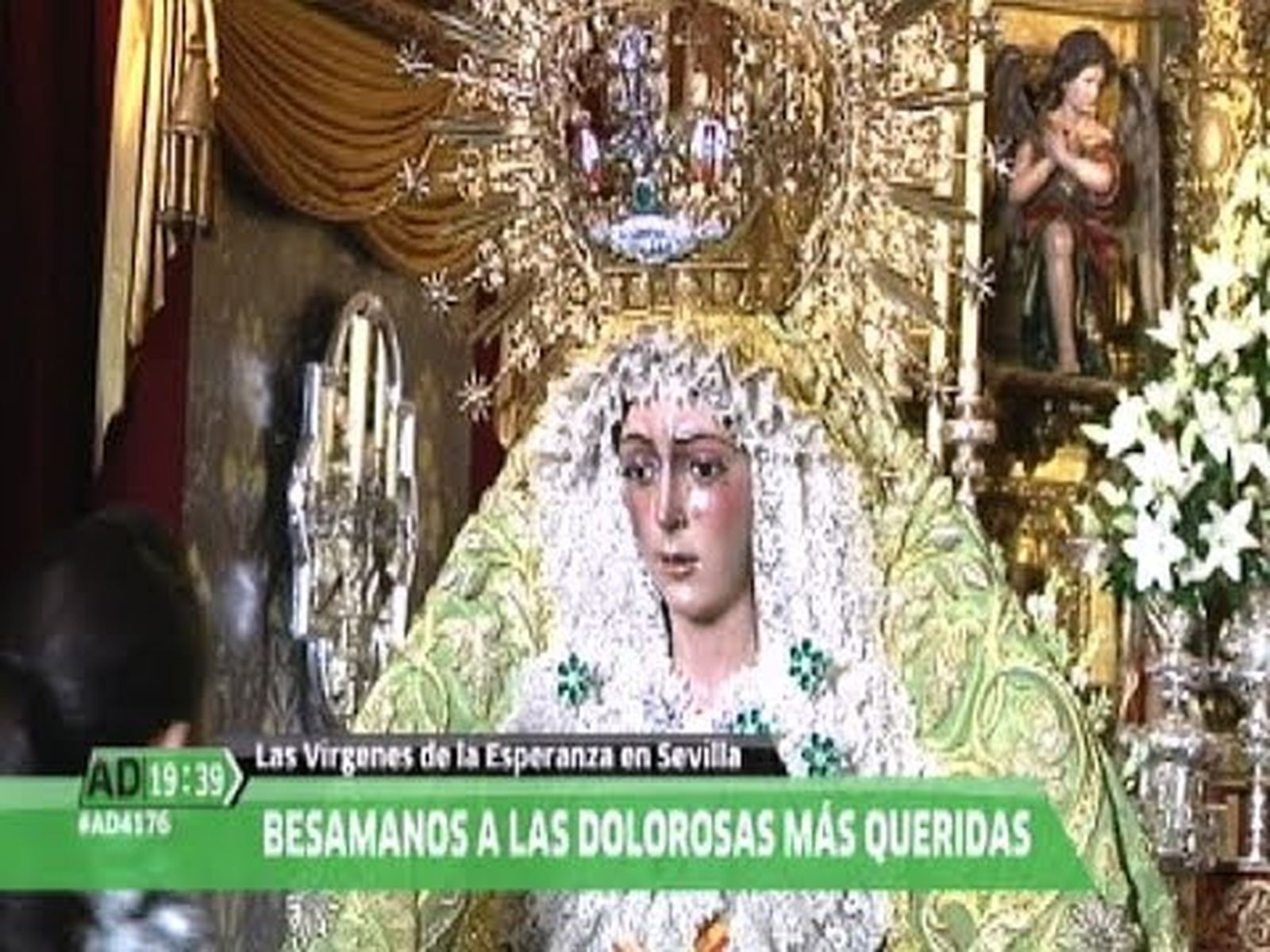 Besamanos de la Macarena y de la Esperanza de Triana en el día de la Expectación