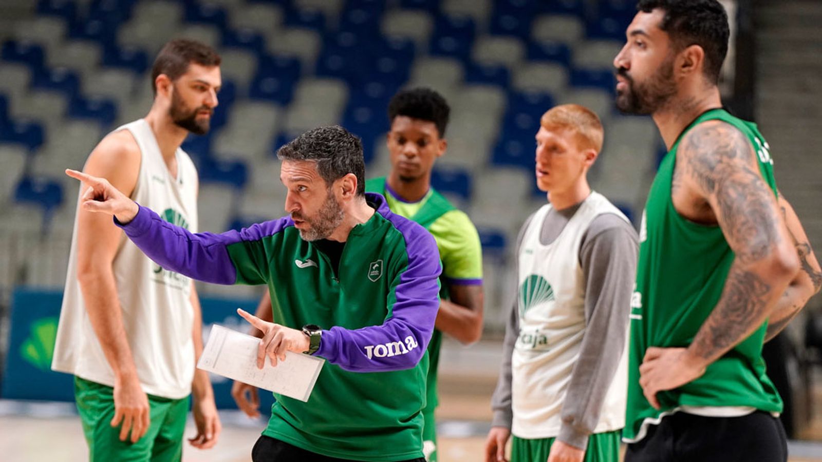 Ibon Navarro Unicaja entrenamiento