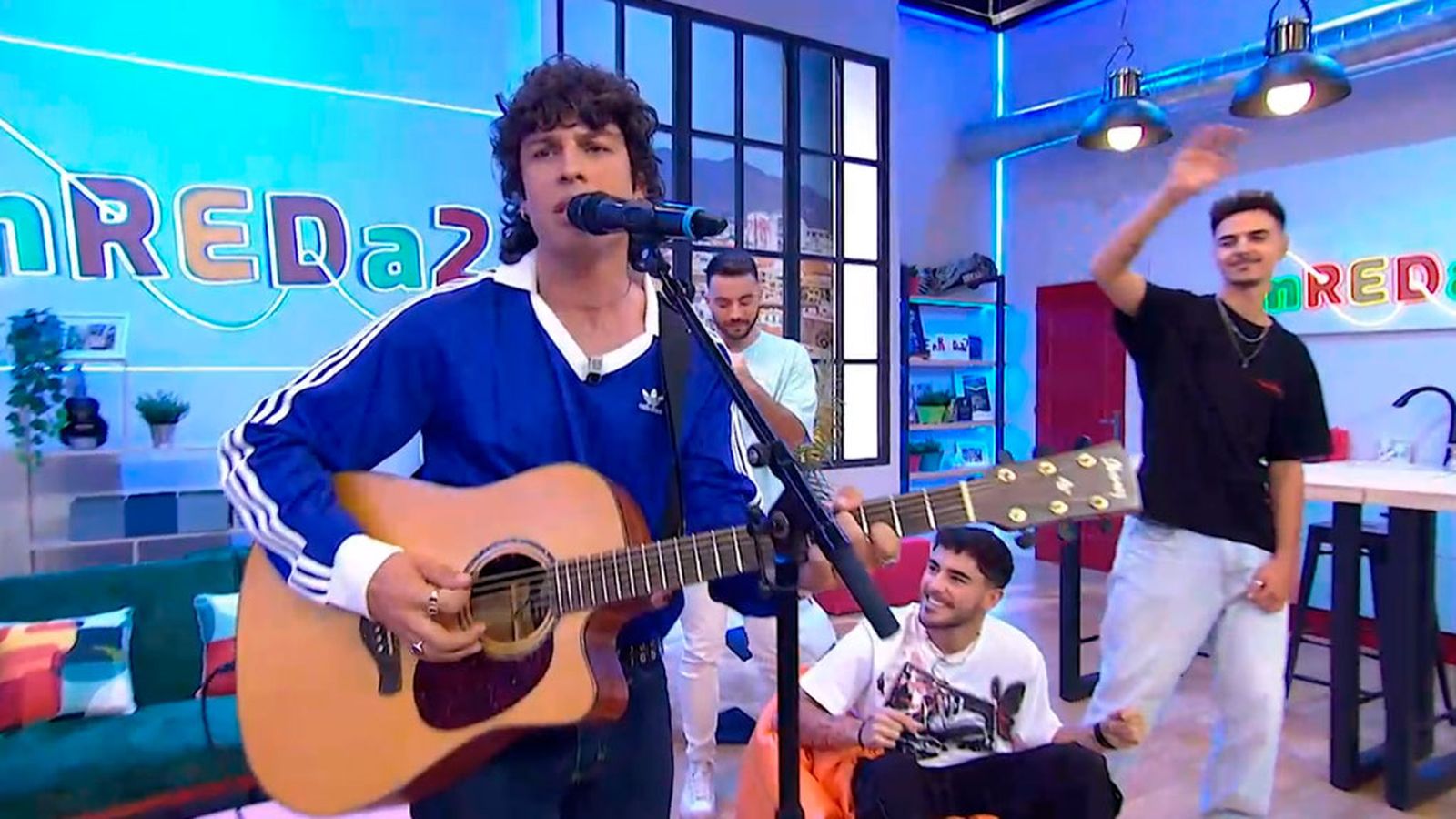 Leo Rizzi nos interpreta su tema 'Zeppelin'