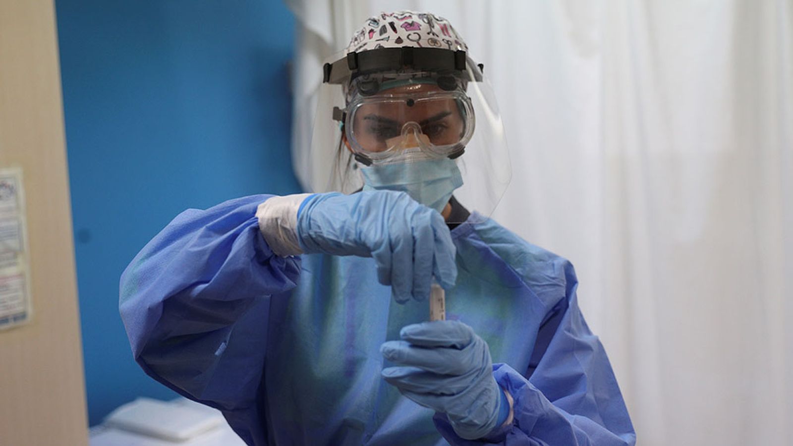 Sanitaria sanitarios hospital pcr covid coronavirus