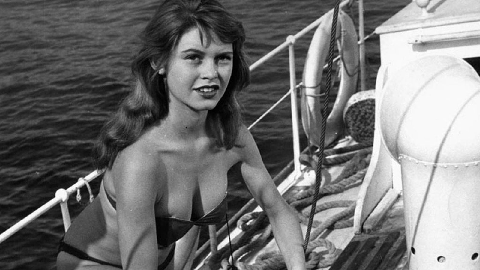 Cine ATV, "Manina, la chica de la isla"