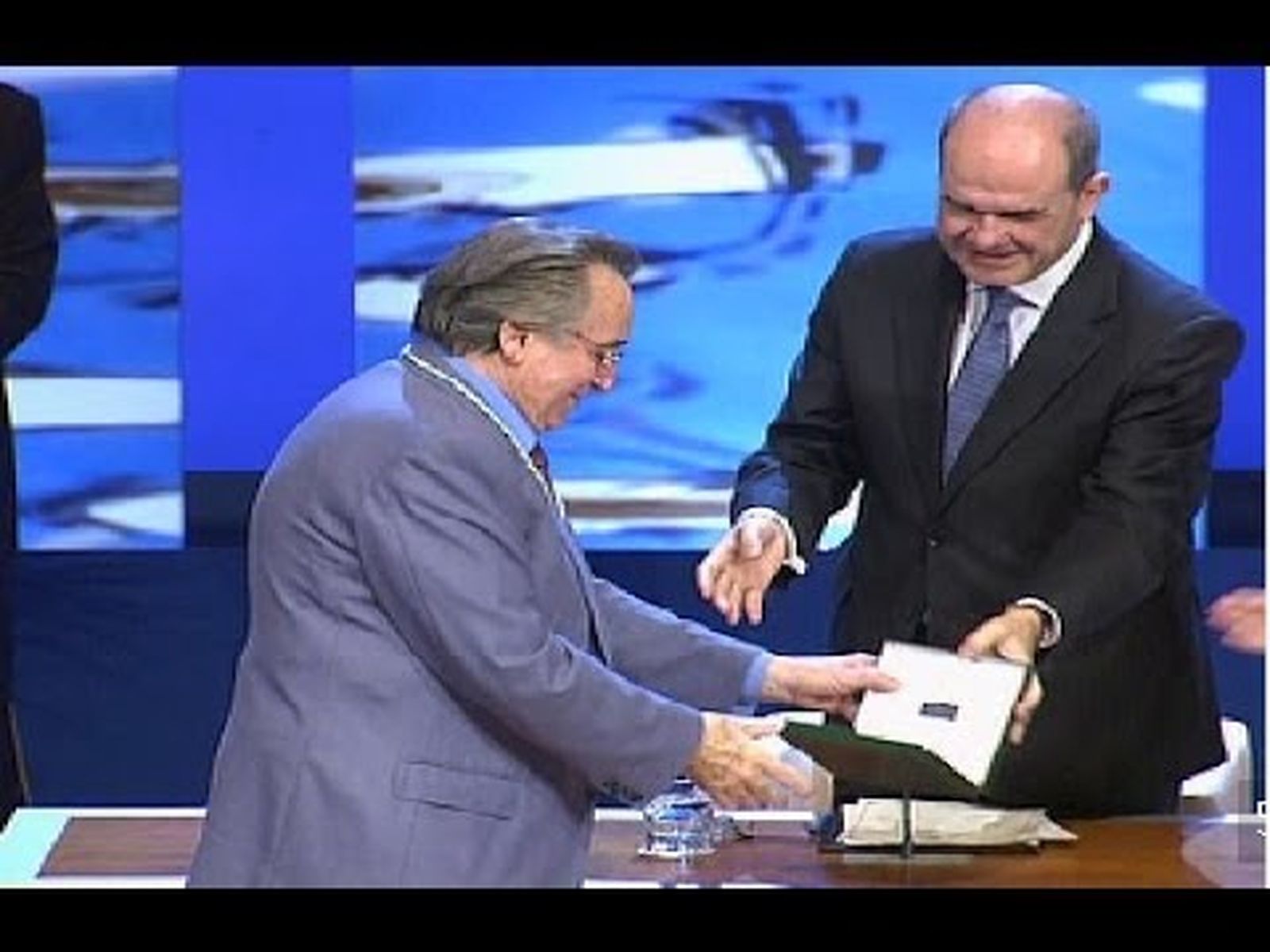 Manolo Escobar: Medalla de Andalucía (2008)