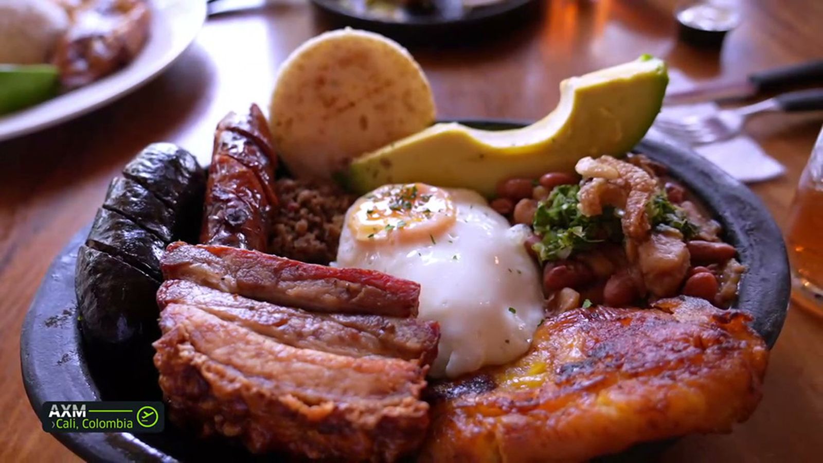 Bandeja paisa y recuerdos de bodegas, la nueva vida de un jerezano en el Valle del Cauca