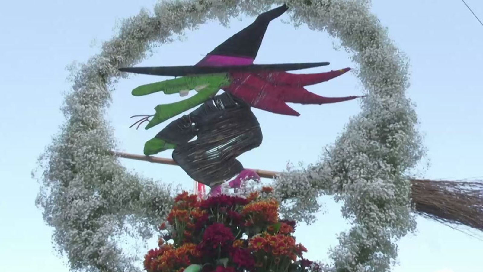 Los Maios de Soportújar dan la bienvenida a la primavera